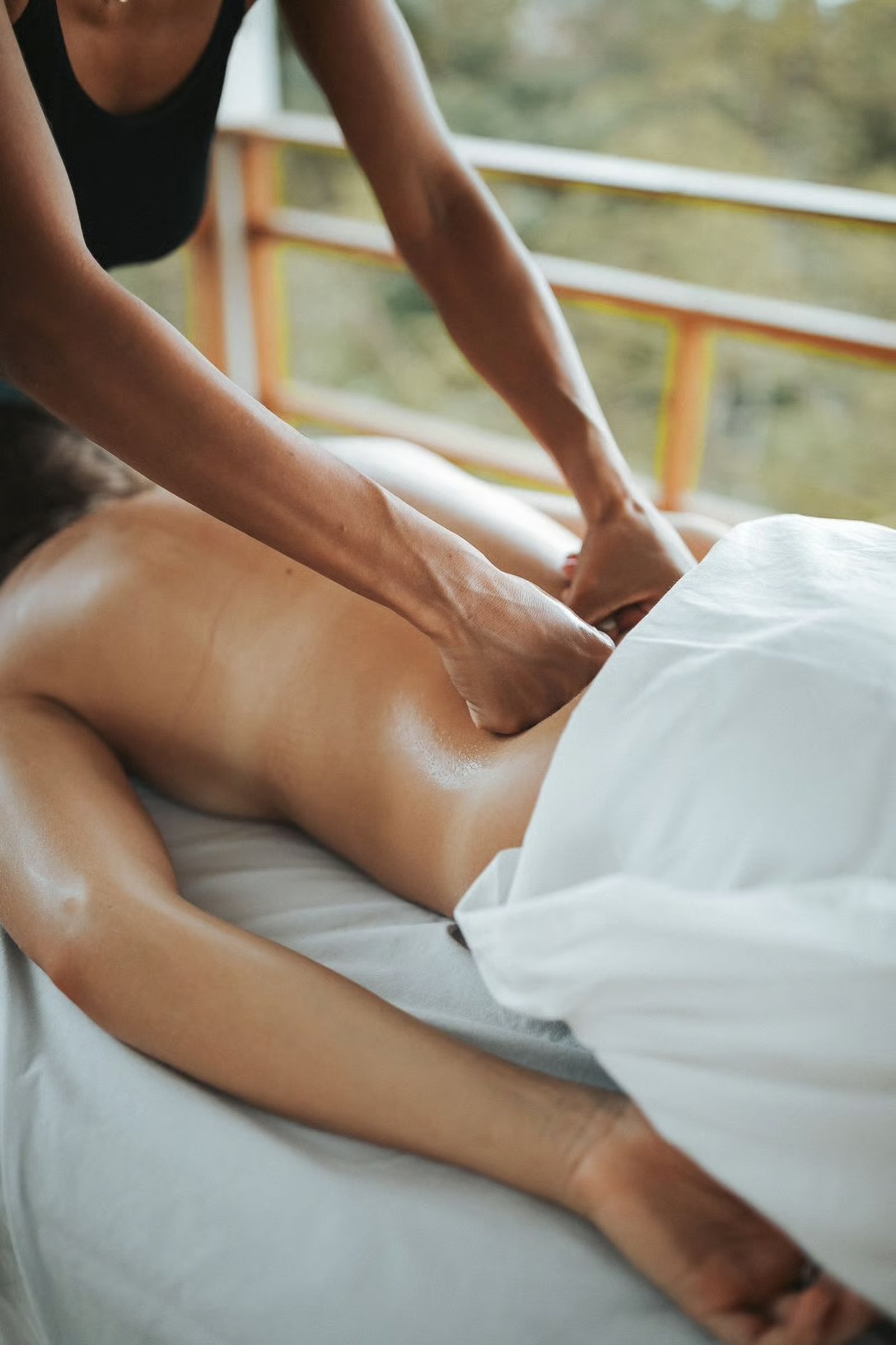 Therapeutic massage in and near Dominical — 60 minutes